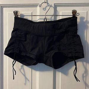 Lululemon side drawstring athletic shorts